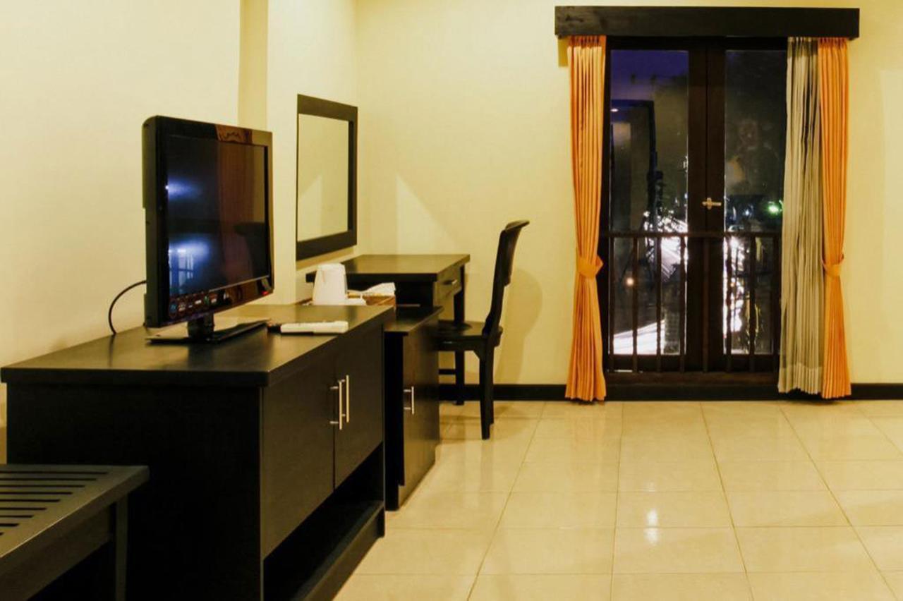 Hotel Intansari Denpasar Zewnętrze zdjęcie