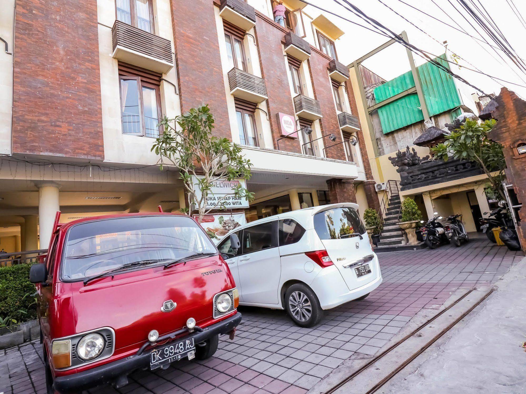 Hotel Intansari Denpasar Zewnętrze zdjęcie