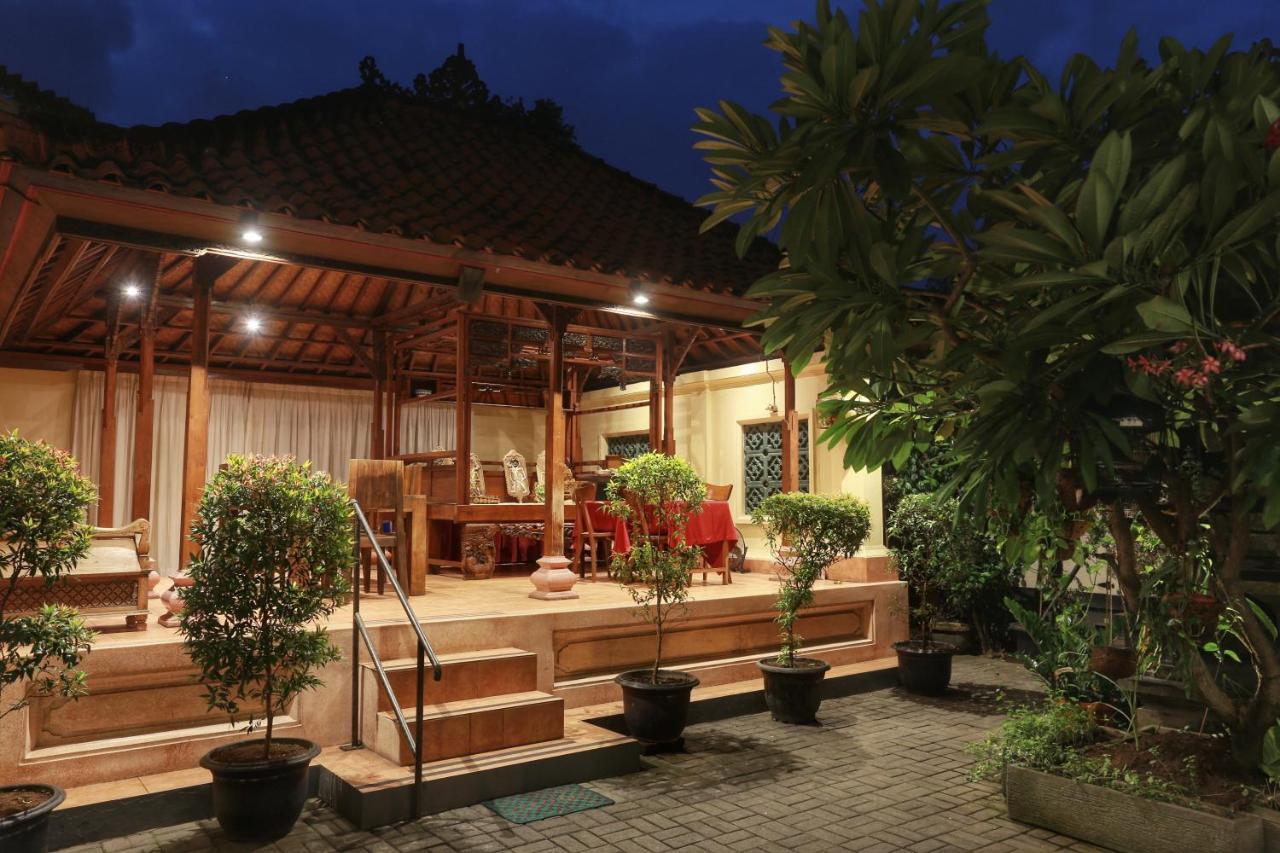 Hotel Intansari Denpasar Zewnętrze zdjęcie