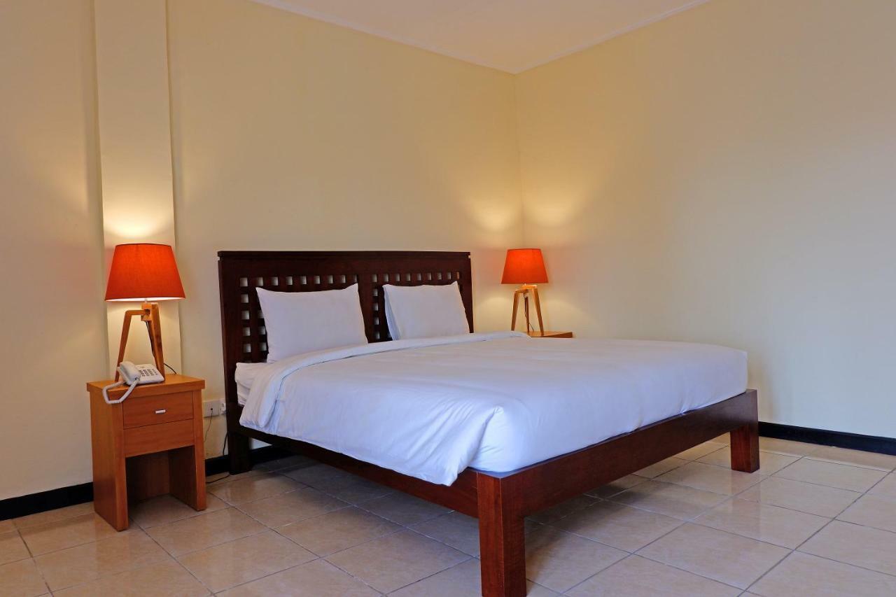 Hotel Intansari Denpasar Zewnętrze zdjęcie