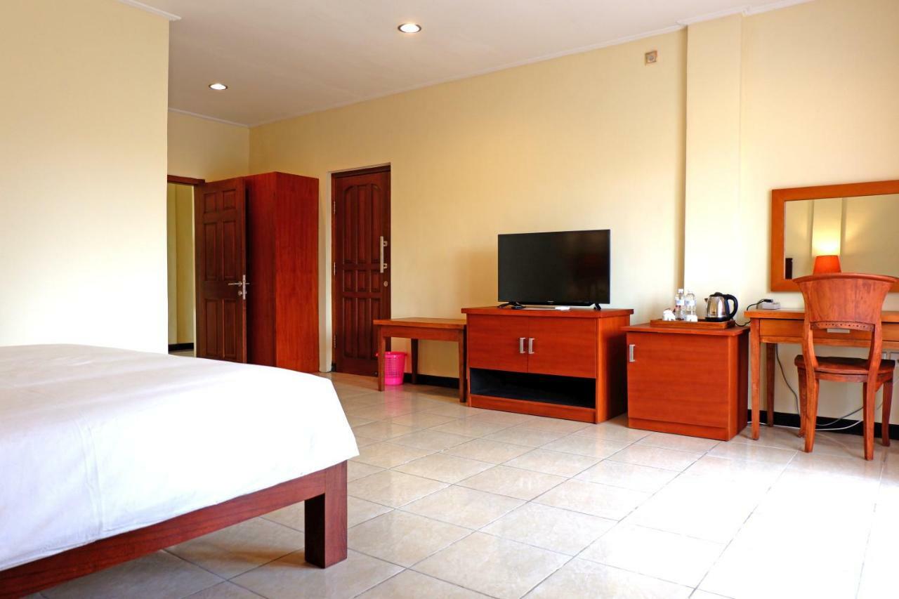 Hotel Intansari Denpasar Zewnętrze zdjęcie
